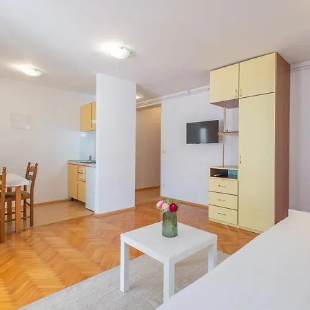 Grmoja Appartement *