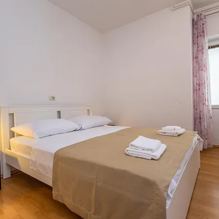 Appartement Grmoja *