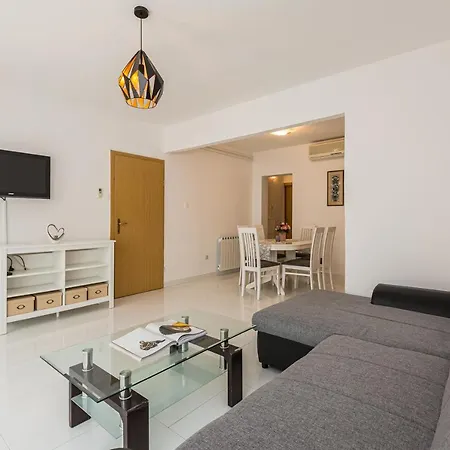 Appartement Grmoja